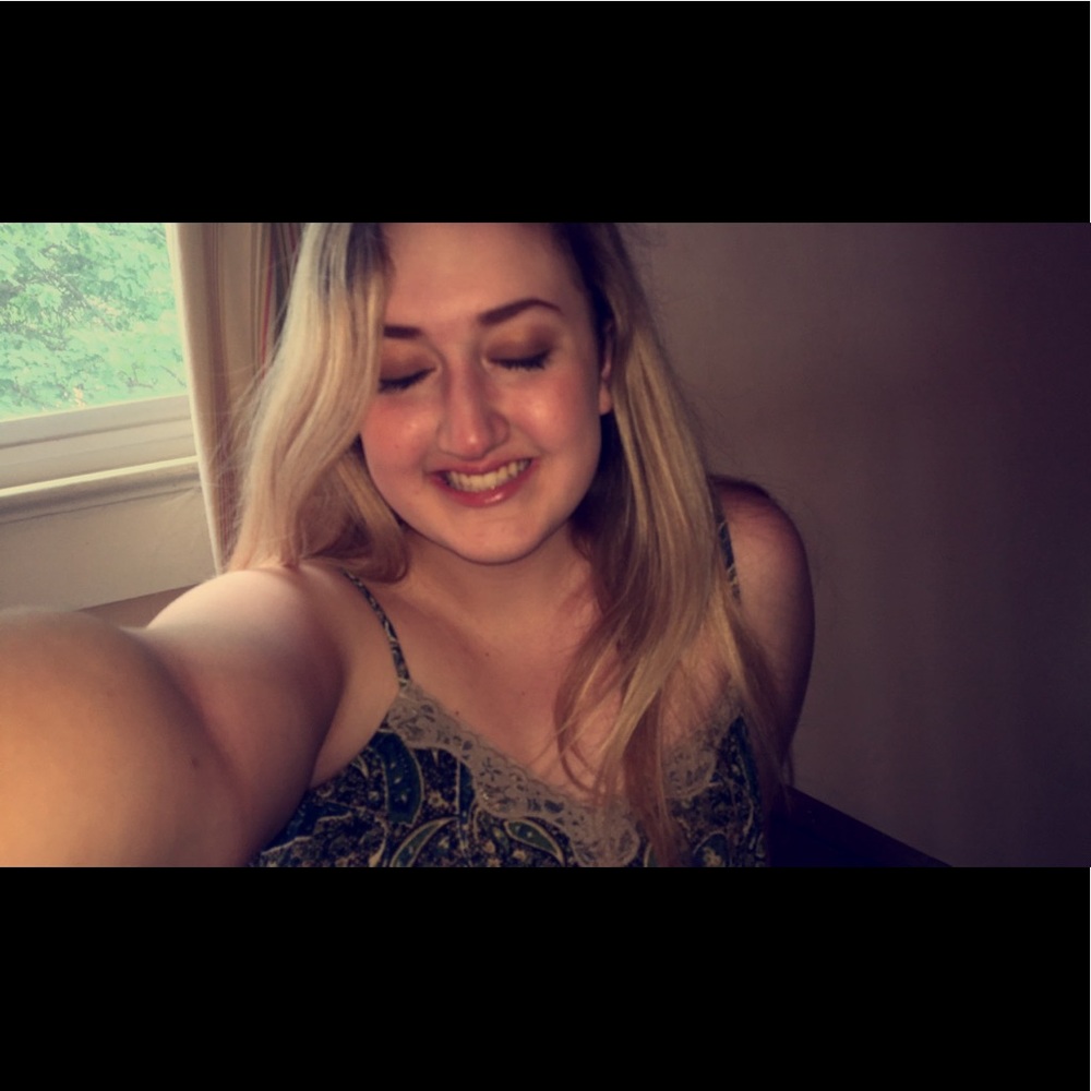 Meet your Posher, Ally